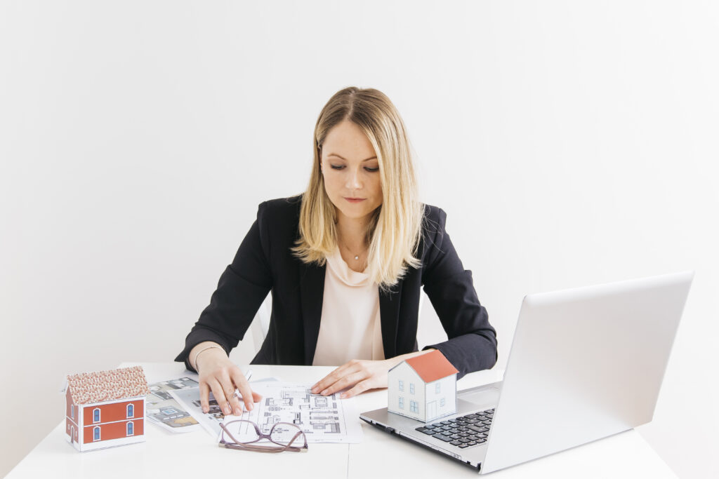How Do I Know if I Need a Real Estate Virtual Assistant?