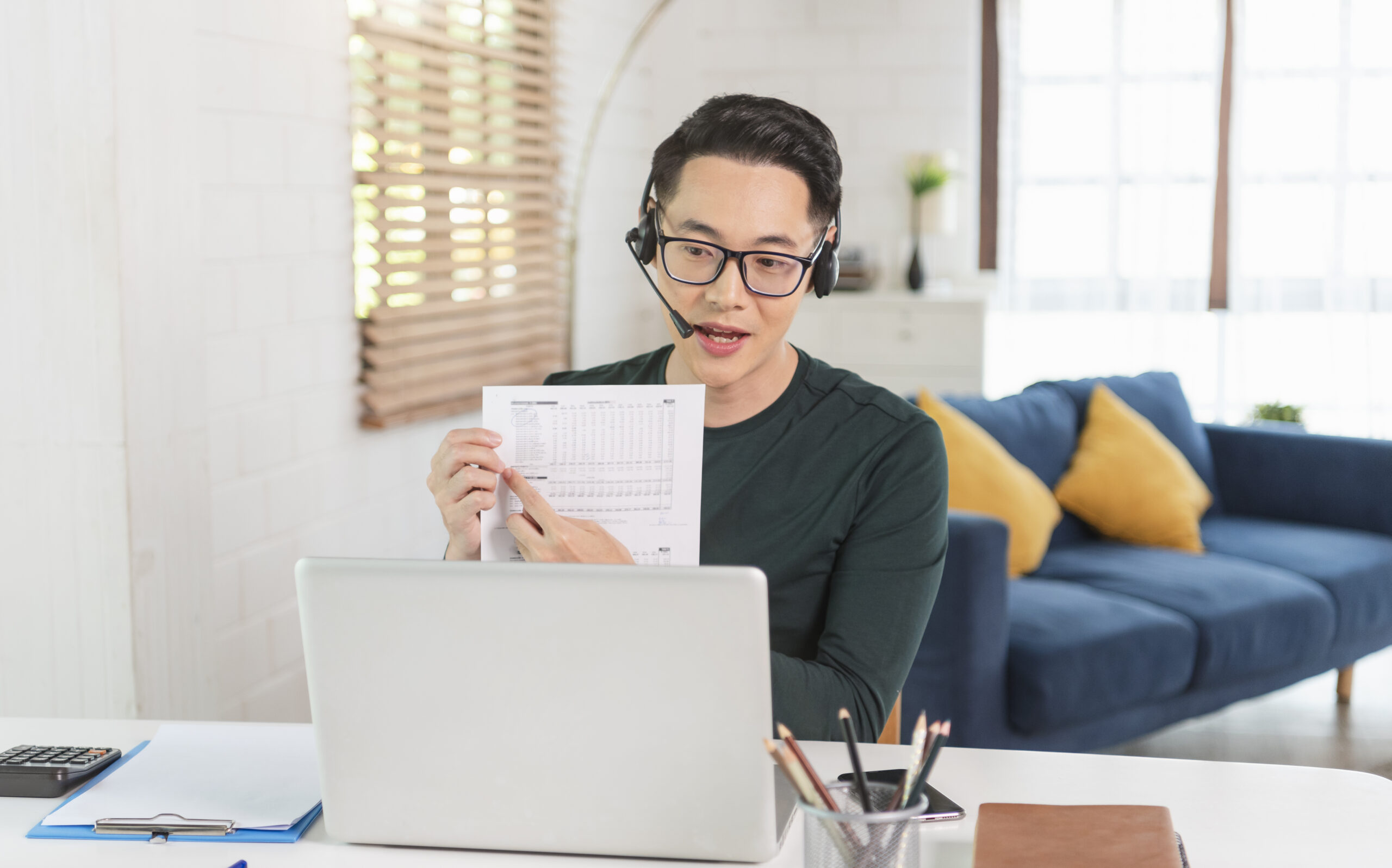 Virtual assistant cost 2025